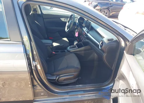 2023 Kia Forte Lx из США, поврежденный, VIN 3KPF24AD2PE586991